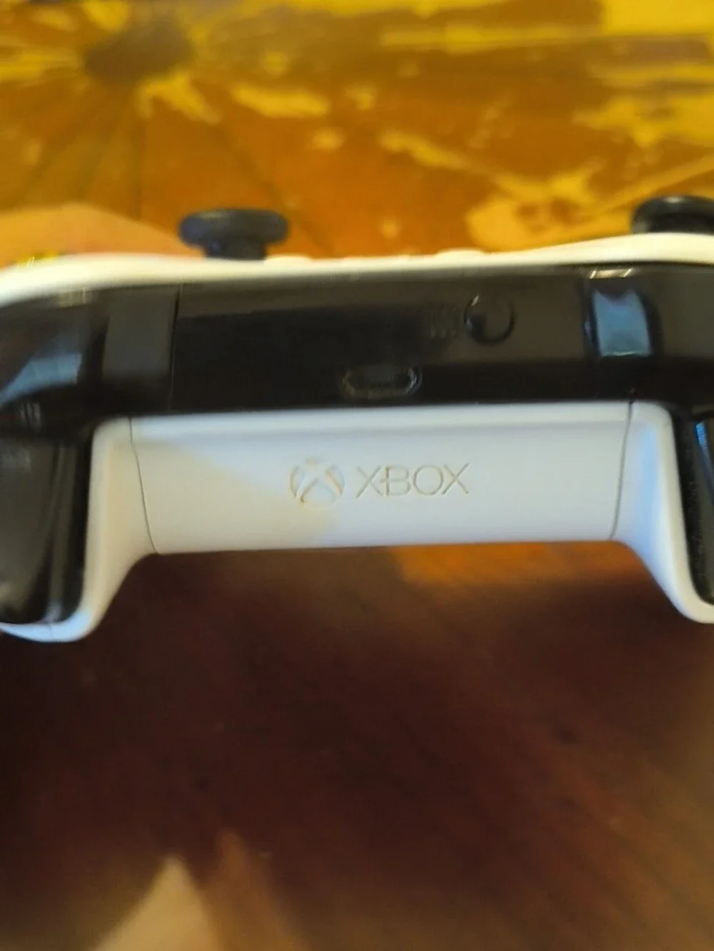 For Parts Microsoft Xbox Wireless Controllers in White and Black with Orange